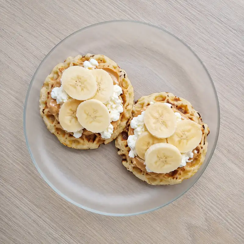 Вафли с арахисовой пастой